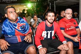 Ils sont o feat jocker squad sem du rokma. Psg Les Fans Sont Prets Gadiamb Re Actualites Sportives