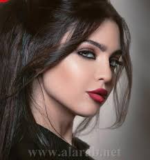 الفنانة قمر 2014 شاهد اجمل و اكبر تشكيلة من صور قمر 2014 Hypnotic Artist Nose Ring