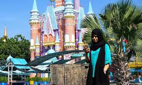 Demam karena tipes umumnya menurun pada pagi hari, tapi akan kembali meningkat pada sore hingga malam hari. 10 Gambar Waterpark Kenjeran Surabaya 2021 Harga Tiket Masuk Jam Buka Fasilitas Wisata Jejakpiknik Com