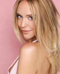 I am completely enamored with Paige Mobley for so many many reasons  @paigemobley 🌸💕🌸 #paigemobley #actress #netflix #hulu #imdb  #danapatrickphoto #headshots #danapatrick #danapatrickphotography  #stayweird Glam: @laurengottmakeup Rep ...