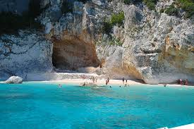 Piscina di venere, capo milazzo. Piscina Di Venere Sardegna
