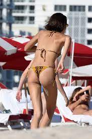 The Four Body Types, Fellow One Research - Celebrity Kaia Gerber Body Type One (BT1) Shape Figure