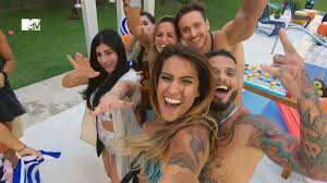 Vacation with the ex), known as ex on the beach brasil in latin america and portugal, is a brazilian reality television series based on the british television series ex on the beach.123 the series premiered on thursday, october 13, 2016 at 10:00 p.m. Mtv Brasil Stephanie E Claudinho Julgando Todo Mundo Mtv Amor E Odio Facebook