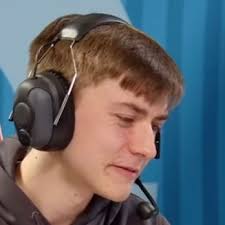 Jack Moore (@JackMoorePTCG)