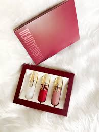 Beautycounter Holiday Gift Sets 2020 Favorites Finding Beauty Mom In 2020 Holiday Gift Sets Beautycounter Healthy Beauty