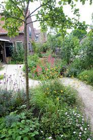 kruiskamp design studio toop built tuinvreugd spring 2011 location amersfoort nl photo jolanthe lalkens june 2014 gelaagde tuin tuin tuin ideeen