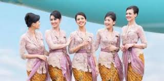 Perjalanan panjang tiga dekade anne avantie diperagakan dalam karya cinta budaya bertajuk pagelaran 30 tahun. Kebaya Anne Avantie Portal Berita Bisnis Wisata