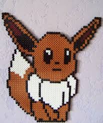 Perles A Repasser Pokemon Les Loisirs De Pat Pokemon Perle Perles Hama Pokemon Couronne De Noel Mickey