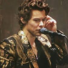 It’s time to try tumblr. Harry Styles Harry Styles Photos Harry Styles Aesthetic Harry Styles Live