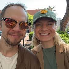 Catherine Edgell's Instagram, Twitter & Facebook