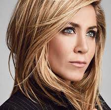 The hairstyle has a rounded appearance making it the right choice for framing square face shapes. 50 Top Hairstyles For Square Faces
