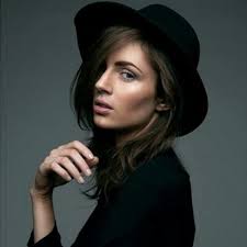 Victoria Robinson (@PolkaDottedLife)