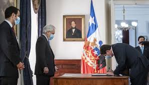El ministro de hacienda, ignacio briones, abandonó el gobierno este martes mis primeras palabras son para agradecer al ex ministro ignacio briones, que hoy se prepara para asumir nuevos desafíos. Ignacio Briones Deja El Ministerio De Hacienda Y Asume Carrera Presidencial Nortevision