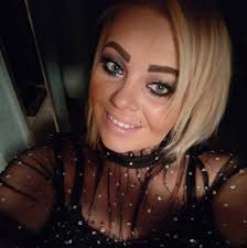 Zastanawiasz się nad wykonaniem makijażu permanentnego?Ważne  przeciwwskazania przed wykonaniem zabiegu: ⚠️Łuszczyca (ogniska zapalne w  obrębie wykonywanego zabiegu), ⚠️Alergia na barwniki (PPD, Nikiel prosimy o  kontakt), ⚠️Alergia na farby ...