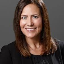 Kim Pickett's Instagram, Twitter & Facebook