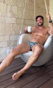 We Love Some Of That Jimmy Drew Bulge! - Nude Men, Nude Male Models, Gay  Selfies & Gay Porn