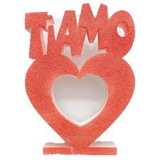 Baci perugina 2012 chi ama baci 45 hq spot tv. Scritta Ti Amo Con Cuore Di Polistirolo Per San Valentino