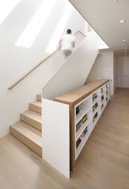 The Studio Of John Maniscalco Architecture Produces Work Based On Two Principles Creating Livable Mod Huis Interieur Interieur Ontwerpen Trappenhuis Ontwerp