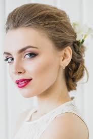 Maquilleuse de profession, je vous invite à consulter mon site internet pour voir mon book et avoir des informations. Maquillage De Mariage Belle Mariee 2019 2020 Photos Idees De Maquillage De Mariage