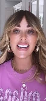 Tara Maynard's Instagram, Twitter & Facebook