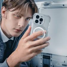 Wherever you go, the MagStand 360M effortlessly stands your phone anywhere  for hands-free convenience. And with the Ring Holder, you'll have a secure  grip to snap the perfect shot from any angle.