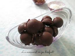 Chocolats A La Noix De Coco Facon Rochers Suchard Chocolat Aux Noix Noix De Coco Coco