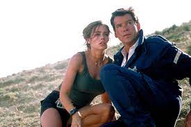 Denise richards was born in downers grove, illinois, the older of two daughters of joni lee, who owned a coffee shop, and irv richards, a telephone engineer. Which Bond Movie Did Denise Richards Star In Movie Roles The Daily Dish
