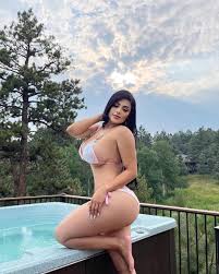 Vianey Frias - Free nude pics, galleries & more at Babepedia