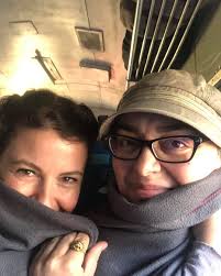 Era da tanto che desideravo un dehors da usare anche nei mesi più freddi,  con copertine in cui avvolgersi e magari borse dell'acqua calda. Tipo nord  Europa… Poi sono quelle cose che