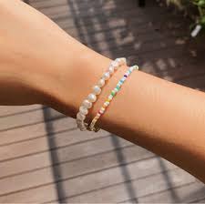 Free uk mainland delivery when you spend £50 and over. Beaded Bracelet Women S Fashion Jewelry Organisers Bracelets On Carousell
