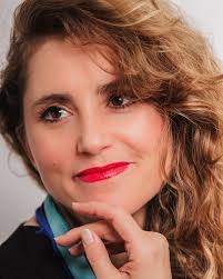 Please welcome Ashlie Smith, our new Prima Instructor! Ashlie Lauren Smith  is a dedicated and accomplished mezzo-soprano based in Phoenix, AZ. She  holds a Bachelor of Music in Voice Performance from Stetson