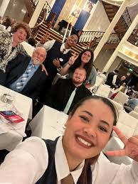 Allure of the seas Main Dining Room Excellent Wait staff ❤️