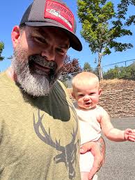 Cheers to us who are pushing life without: rich parents One day the sun ☀️  will Shine