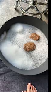 Chantel Jeffriess Feet << wikiFeet