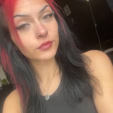 Can anybody help me out im having a really hard time getting opals does  anyone know where they are most likely to spawn or anything?