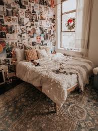 Tumblr room decor shop tudie club. 21 Aesthetic Bedroom Ideas Best Aesthetic Bedroom Decor Photos