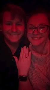 It's time for engagement! Who's with me tonight?? 🫶🫶🫶