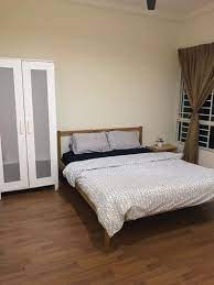 Metropolitan square's residents can easily walk to citibank, scotia bank, restaurants, cafes, convenience stores and several others. Middle Room For Rent At Metropolitan Square Condo Property Rentals On Carousell