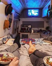 Vanlifecamper Road Trip Trip Travel Voyage Routard Van Combi Vanlife Vagabond Baroudeur Amenagement Camionnette Fourgon Amenage Camping Car Camion Camping Car