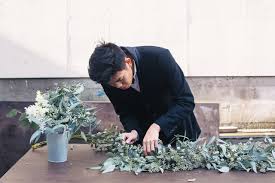 Faites glisser une image ici ou parcourir. Diy Fabriquer Une Guirlande D Eucalyptus Pour Habiller Votre Table