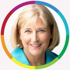 Vicki Hepler's Instagram, Twitter & Facebook