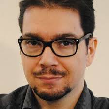 The guitars, strings, amps & pedals of the world's best artists