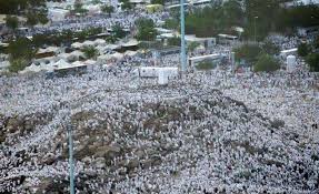 Apa maksud dari keutamaan puasa 'arafah yang mengapuskan dosa dua tahun, pada tahun tersebut dan tahun sesudahnya? Siraman Rohani Keutamaan Puasa Arafah 9 Dzulhijjah Atau 31 Agustus 2017 Website Botodayaan