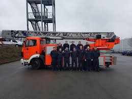 Lesen sie die neuesten nachrichten online auf der website der nachrichtenagentur news front. Feuerwehr Wuppertal Loschzug Hahnerberg