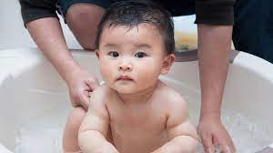 Get safety tips, and learn how to prepare for baby's bath, how often to the hands will need a bit of soap, but be sure to rinse them well before they are back in baby's mouth. How To Give Your Baby His First Bath A Step By Step Expert Guide