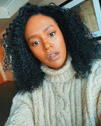 Corbin Reid Height Weight Body Stats Biography Facts