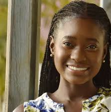 Shantol Jackson gets way too little attention. Fantastic woman who plays  the character of a police officer very well! And she's beautiful!