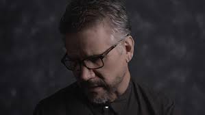 Jesús Adrián Romero presenta su éxito "Princesas Mágicas", junto a su hija