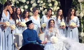 Kelantan — subdivisions of malaysia native name= kelantan conventional long name= kelantan darul naim كلنتن دار النّعيم state motto= berserah kepada tuhan kerajaan. Russian Beauty Queen Marries Malaysia S Sultan Muhammad V Daily Mail Online