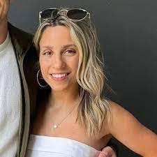 Alair Salvadego's Instagram, Twitter & Facebook